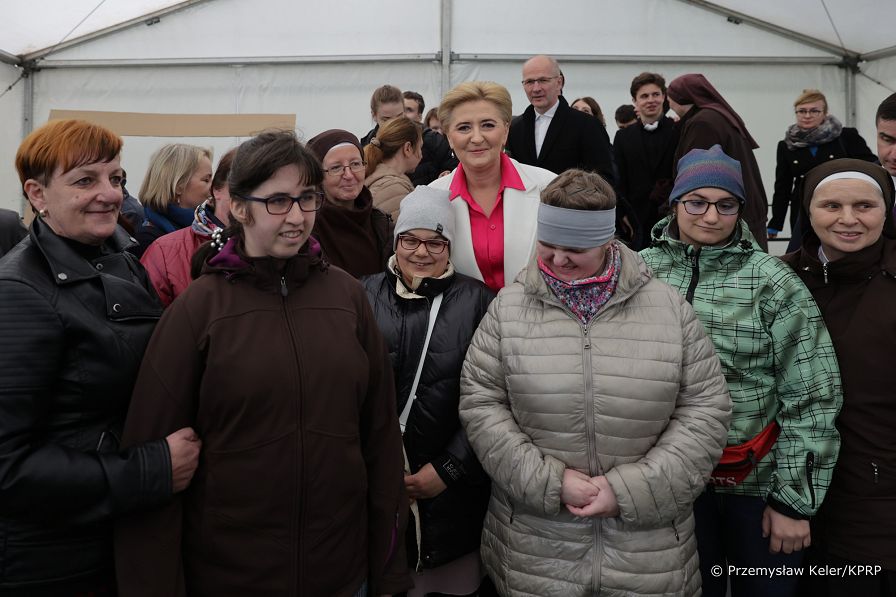 08_Wizyta_Pierwszej_Damy_w_Laskach_20230519PK1_3482.jpg