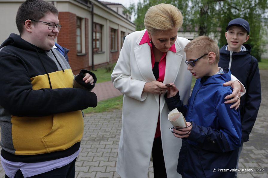 11_Wizyta_Pierwszej_Damy_w_Laskach_20230519PK1_3911.jpg