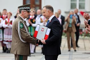 13_20230502_Para_Prezydencka_Dzien_Flagi_Belweder_MB2_2200.jpg