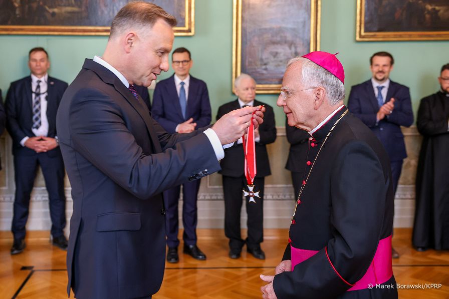 001_20230520_Andrzej_Duda_Odznaczenie_Abp_Jedraszewski_MB1_2381.jpg