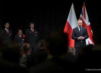 08_Prezydent_Andrzej_Duda_spotkanie_z_Polonia_20230523JSZ_7500.jpg