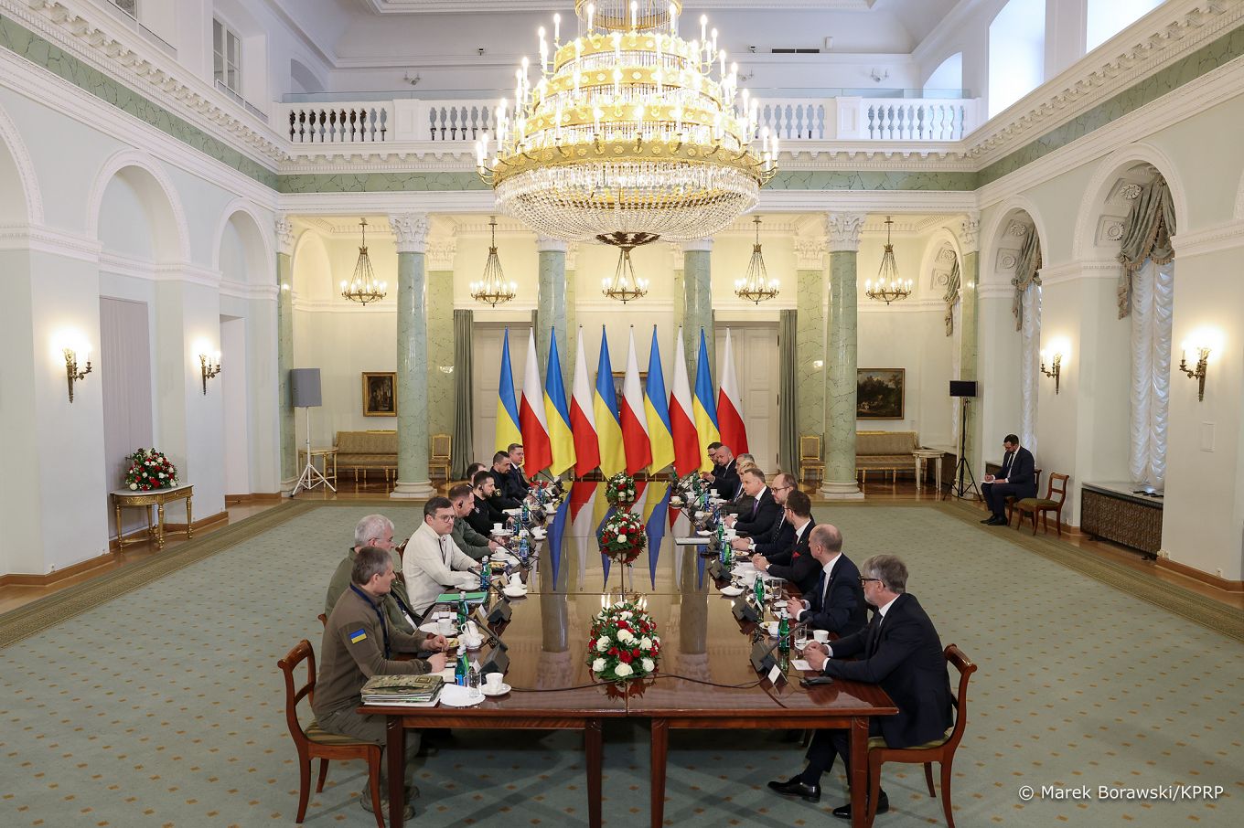 003_002_20230405_Andrzej_Duda_Wolodymyr_Zelenski_Rozmowy_Plenarne_MB1_1268.jpg