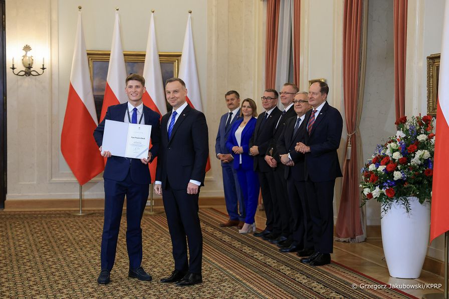 002_20230526_PAD_Spotkanie_uczestnicy_Stazu_Prezydenckiego_GJA_8882.jpg
