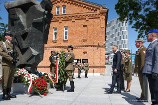 001_20230529_Andrzej_Duda_Pomnik_Zolnierzy_Poleglych_Misjach_Operacjach_Wojskowych_Poza_Granicami_Panstwa_MB1_7563.jpg