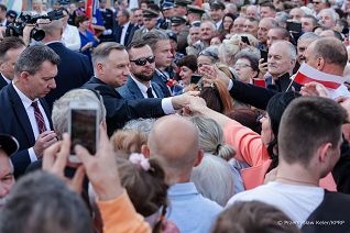31_Andrzej_Duda_spotkanie_mieszkancy_20230529_PK1_1381.jpg