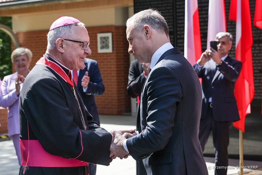 15_Andrzej_Duda_Koszalin_odznaczenie_biskup_senior_nowe_20230529_PK1_9238.jpg