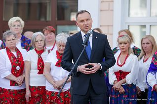 25_Andrzej_Duda_spotkanie_mieszkancy_20230529_PK2_4923.jpg