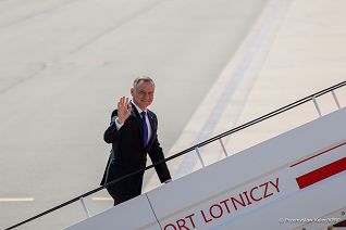 002_20230529_Andrzej_Duda_Pomnik_Wejscie_na_poklad_PK2_4133.jpg