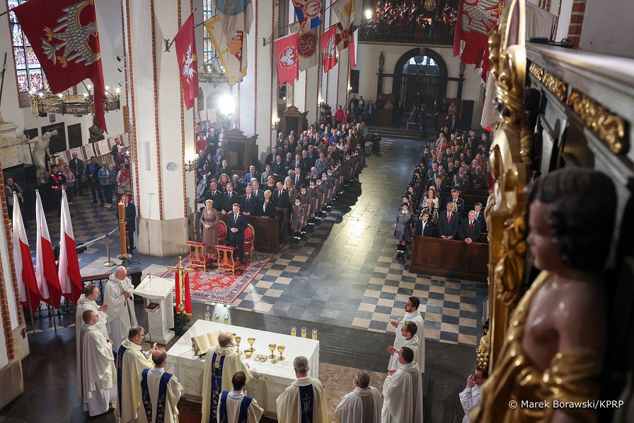 05__Andrzej_Agata_Duda_msza_za_ojczyzne_20230503_MB1_2602.jpg