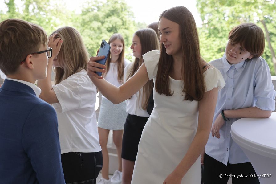 07_spotkanie_Agaty_Kornhauser_Dudy_z_ uczniami_Szkoly_Podstawowej_20230616_PK1_1524.jpg
