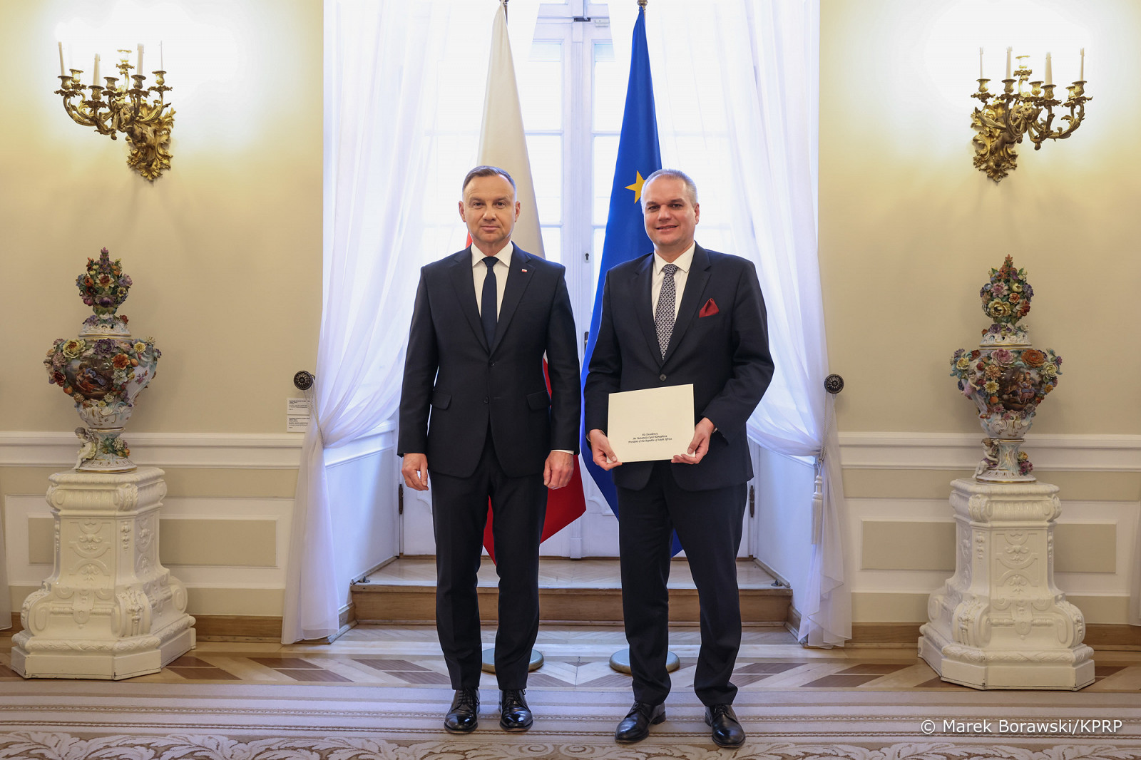 02_PAD_wręczenie_listów_uw_ambasadorom_RP_20230619_MB1_6427.jpg [509.74 KB]