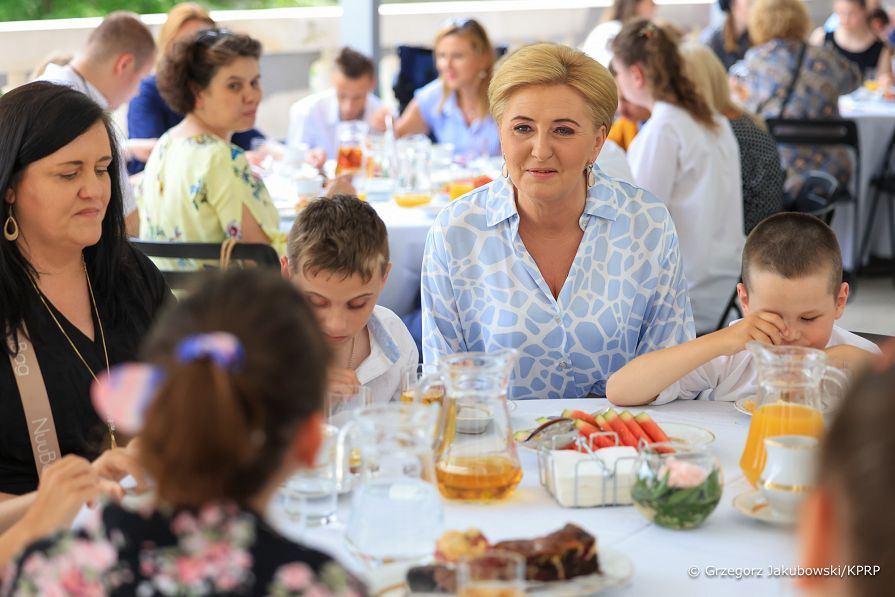 07_Agata_Kornhauser_Duda_uczniowie_z_Lasek_20230621_GJA_2243.jpg