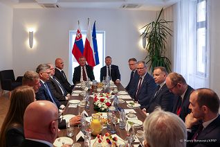 004_20230606_Andrzej_Duda_Bratyslawa_Ambasada_RP_MB1_0527.jpg