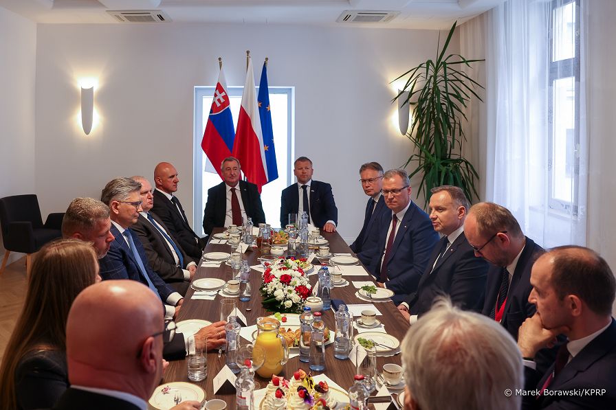 004_20230606_Andrzej_Duda_Bratyslawa_Ambasada_RP_MB1_0527.jpg