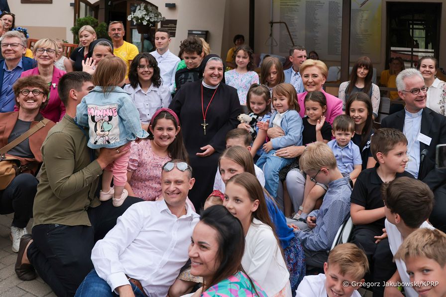 14_Agata_Kornhauser_Duda_hospicjum_ks_Michala_Sopocki_20230711_GJB_7048.jpg