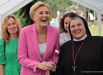 24_Agata_Kornhauser_Duda_hospicjum_ks_Michala_Sopocki_20230711_GJB_7462.jpg