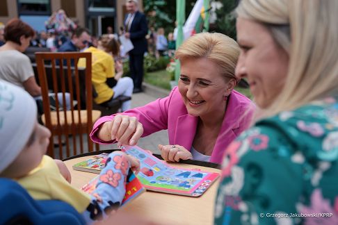 02_Agata_Kornhauser_Duda_hospicjum_ks_Michala_Sopocki_20230711_GJB_6607.jpg