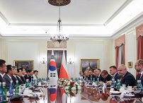 24_Andrzej_Agata_Duda_Yoon_Suk_yeol_Prezydent_Korei_20230713_JSZ_5428_.jpg