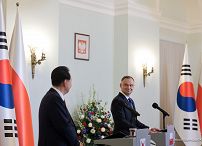 27_Andrzej_Duda_Yoon_Suk_yeol_Prezydent_Korei_konferencja_20230713_JS__1679_.jpg