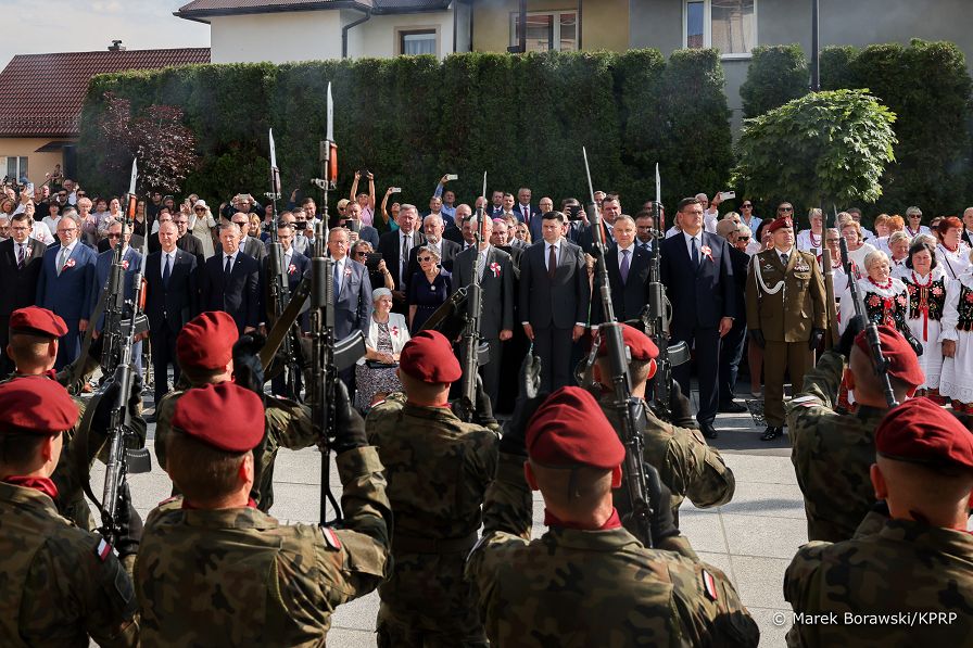 14_Andrzej_Duda_ uroczystosci_pacyfikacji_Sulkowic_Harbutowic_20230714_MB1_0235_.jpg