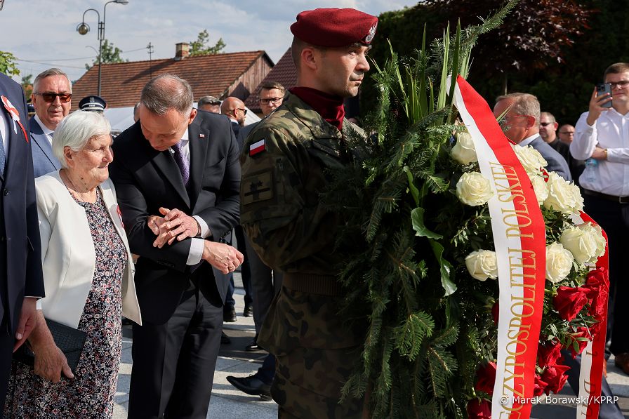15_Andrzej_Duda_ uroczystosci_pacyfikacji_Sulkowic_Harbutowic_20230714_MB1_0314_.jpg