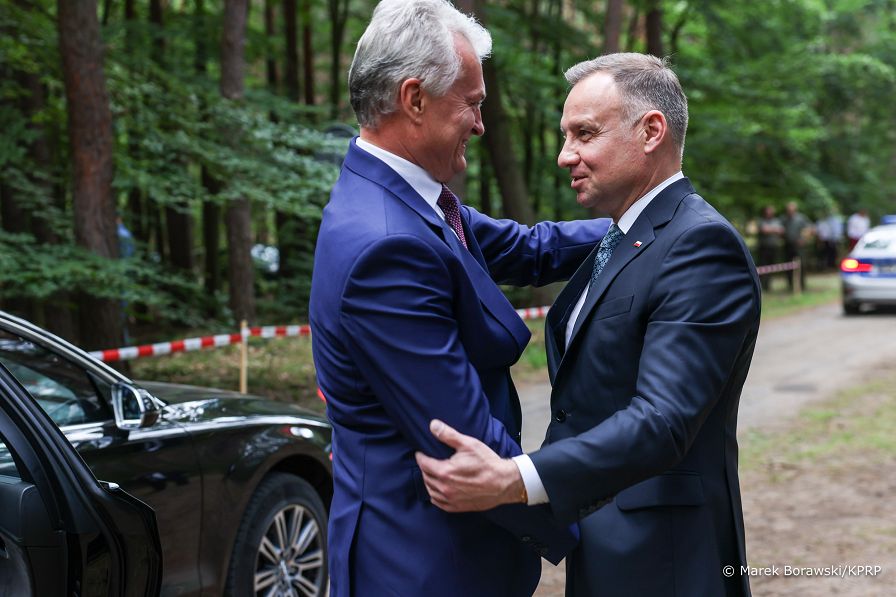 02_PAD_Prezydent_Litwy_Pszczelnik_20230716_MB1_1056.jpg