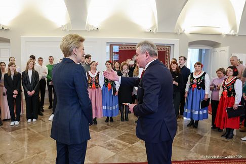 zwiazek polaków na litwie.jpeg