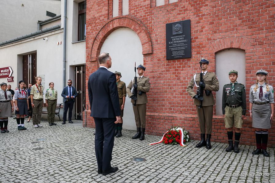 01_Prezydent_Andrzej_Duda_79_rocznica_Powstania_Warszawskiego_20230730_JSZ_7623.jpg