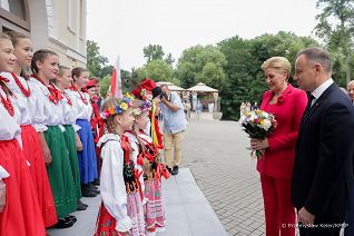 02__Andrzej_Agata_Duda_spotkanie_Polacy_Wilno_20230706_PK1_9800.jpg