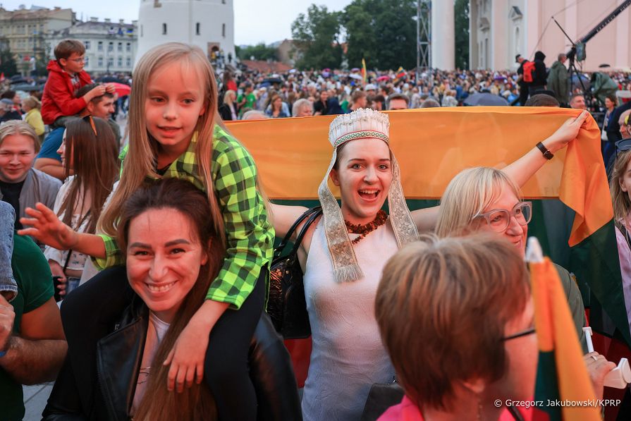 37__Andrzej_Agata_Duda_hymn_Litwy_Wilno_20230706_GJA_3940.jpg