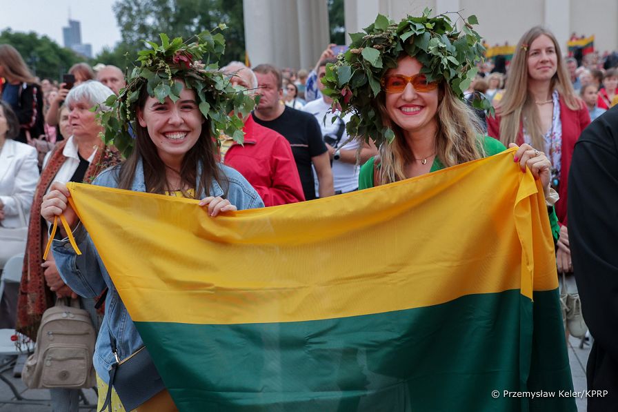 29__Andrzej_Agata_Duda_hymn_Litwy_Wilno_20230706_PK1_1284.jpg
