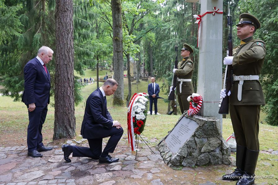 38_Wilno_Andrzej_Duda_cmentarz_20230706_PK1_8363.jpg
