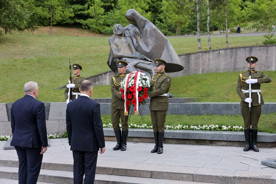37_Wilno_Andrzej_Duda_cmentarz_20230706_PK1_8298_1.jpg