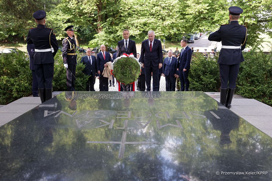 39_Wilno_Andrzej_Duda_cmentarz_20230706_PK1_8441.jpg