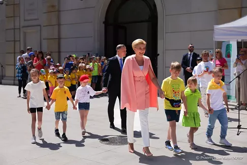 bezpieczne wakacje 1.webp