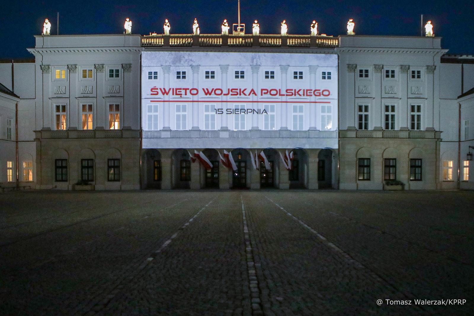 03_Iluminacja_Swieto_Wojska_Polskiego_20230815_TW_10563.jpg [1.94 MB]