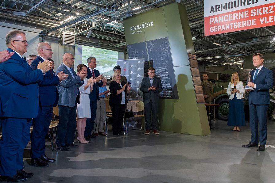 001_Minister_Andrzej_Dera_Poznan_Muzeum_Broni_Pancernej_20230908_LCH_4746.jpg
