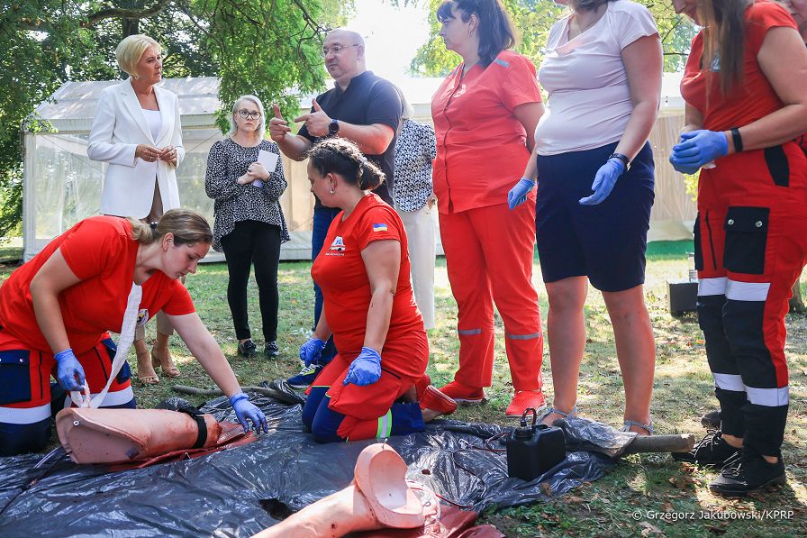 02_Agata_Kornhauser_Duda_uczestniczki_szkolenie_medyczne_20230913_GJA_4091.jpg