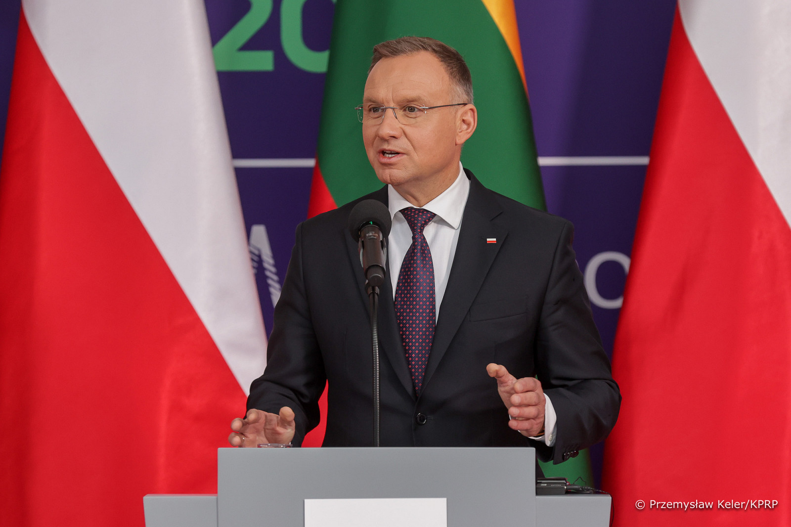 31_Andrzej_Duda_Gitanas_Nauseda__konferencja_Krynica_Forum_20230914_PK2_5069.jpg [373.67 KB]