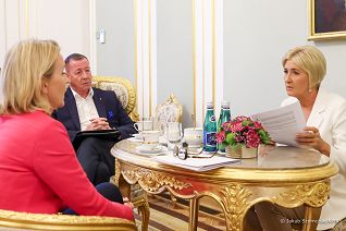05_Agata_Kornhauser_Duda_Minister_Barbara_Socha_20230913_JSZ_4234.jpg