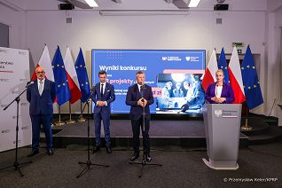003_Minister_Piotr_Cwik_briefing_MZ_20230919_PK1_6547.jpg