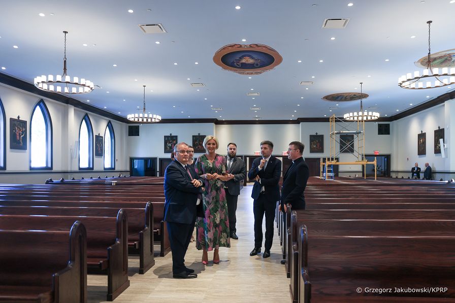 02_Agata_Kornhauser_Duda_polska_szkola_doksztalcajaca_Copiague_20230919_GJA_8945.jpg