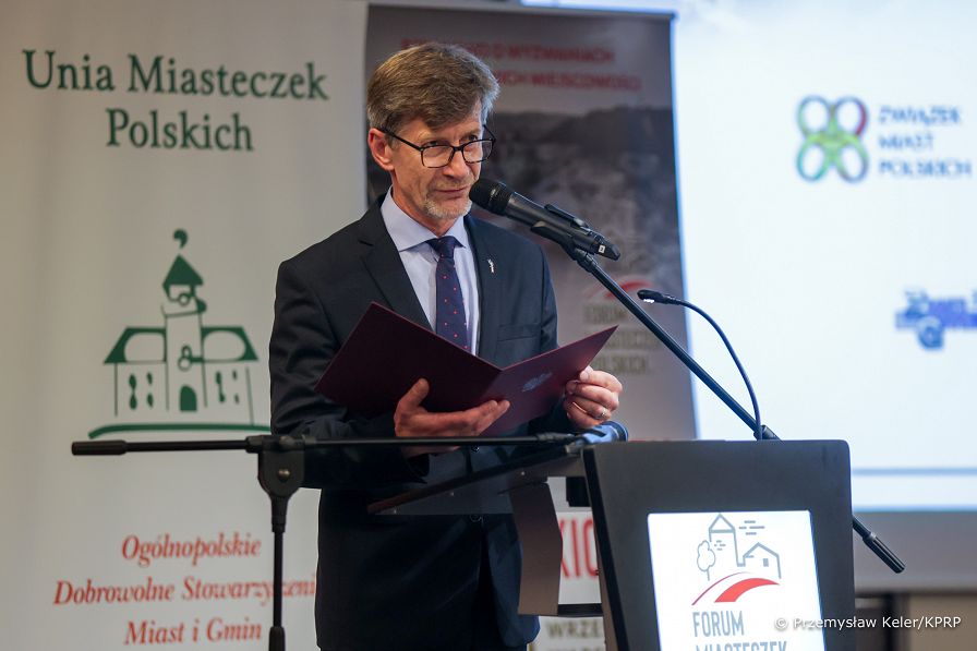 008_Profesor_Dariusz_Dudek_3_Forum_Misteczek_Polskich_20230920_PK2_9534.jpg