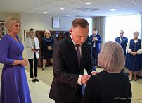 02_Andrzej_Duda_Odznaczenie_Stanlee_Joyce_Stahl_20230920_GJA_0709.jpg