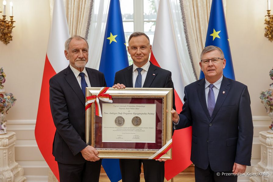 006_Prezydent_Andrzej_Duda_Medal_Polonia_Minor_20230922_PK1_7817.jpg