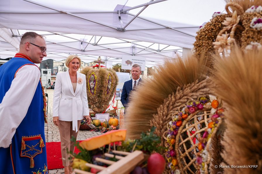 02_Agata_Kornhauser_Duda_Dozynki_Prezydenckie_Konkurs_Wiencowy_20230923_MB1_8277.jpg