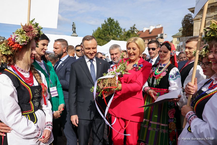 10_Para_Prezydencka_Dozynki_Prezydenckie_20230924_MB1_0524.jpg