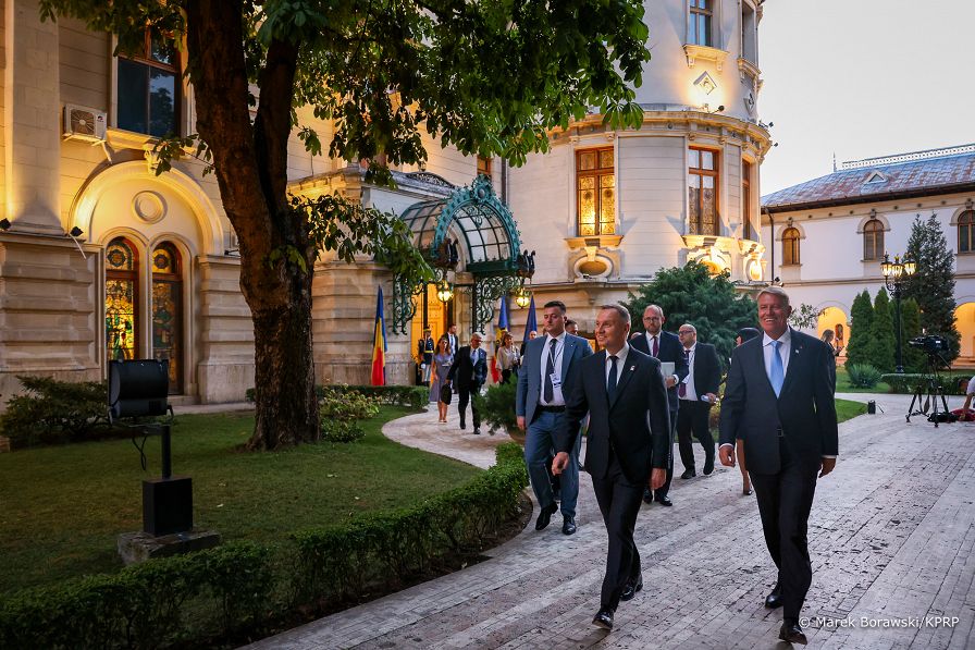22_Andrzej_Duda_Salon_Bukareszt_Szczyt_Panstw_Trojmorza_20230906_MB1_0539.jpg