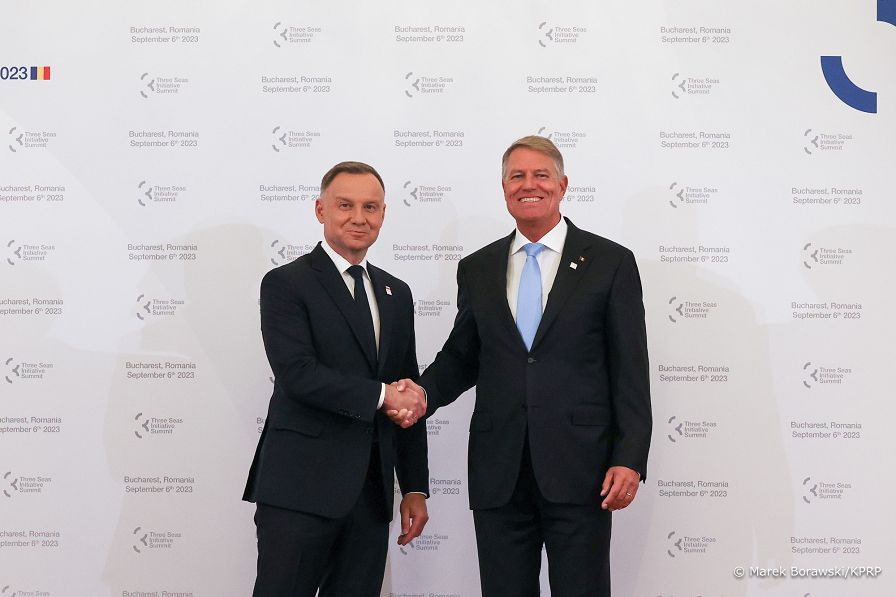 04_Andrzej_Duda_Salon_Bukareszt_Szczyt_Panstw_Trojmorza_20230906_MB2_2249.jpg