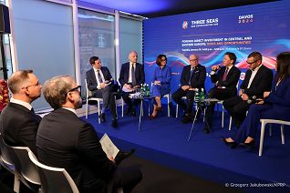 003_PAD_wystapienie_dyskusja_20240116_1S5A2679.jpg